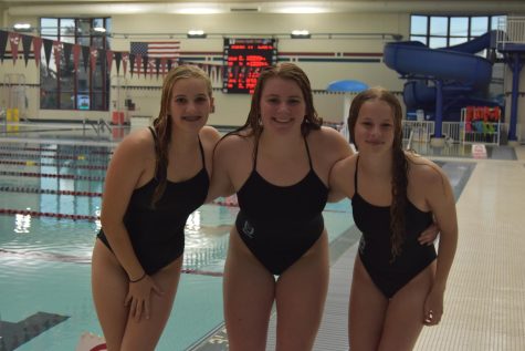 Sevastopol Swimmers: Ophelia Linnan, Cassie Rankin, Caitlyn Hasenjager